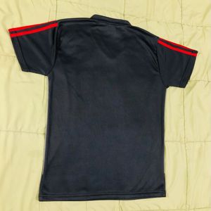 Boys Athletic V -neck, T-Shirt 👕