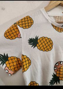 Pinaple tee