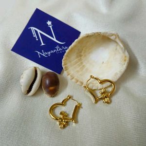 Anti-tarnish Bee On Heart Hoop Earrings