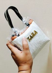 Seal pack Chic White Zara Handbag