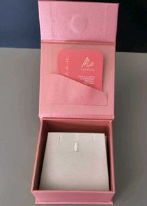 Mia by Tanishq ear ring or pendant Box