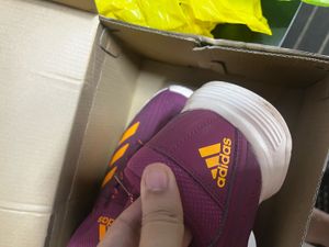 Adidas Purple MEN non marking / badminton shoe