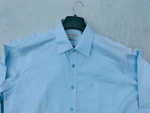 Parkland Men's Blue Dress Shirt