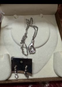 Elegant Silver pandant necklace and Earrings Set