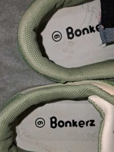 Green &amp; White Quilted Sneakers