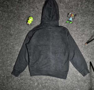 UNIQLO Black Zip-Up Hoodie