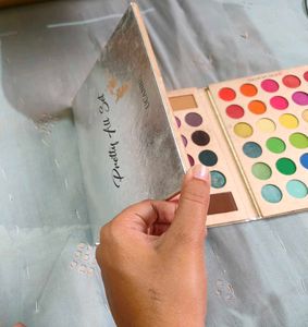 UCANBE Pretty All Set Makeup eyeshadow Palette