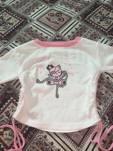 (free delivery)Cute crop tee Graphic T