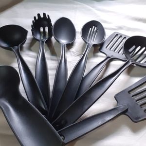 Combo Stylish Kitchen &amp; Dining Tools 8 Set Of Utensils Serving Spoon, Spatula, Slotted Turner, Scoop. Kitchen Serving Utensils Microwave Safe For Non-stick Cookware New &amp; Unused Black Color