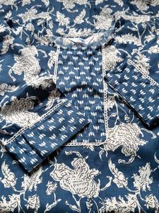 Blue Floral Print Top