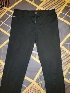 Classic Black Slim-Fit Chinos