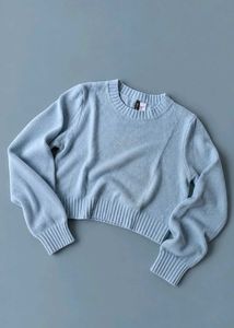 POWDER BLUE CROPPED CREW NECK KNIT SWEATER