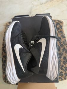 Nike Women Revolution 6 Running Shoes