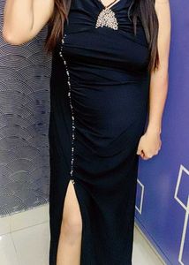 ❤️ Beautiful front slit dress❤️