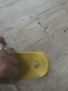 slippers