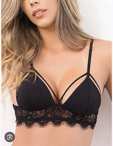 Stylish Black Lace Trim Bralette