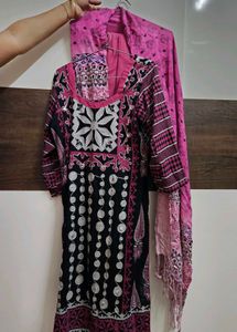 Winter Wear Embroidery Pazami Suit &amp; woollen Stall