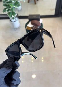 TOMFORD UNISEX PREMIUM QUALITY SUNGLASSES