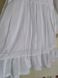 Elegant White Lace Trim Kurta