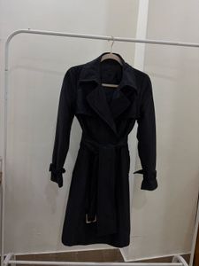 CLASSIC BLACK DOUBLE BREASTED TRENCH COAT