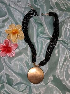 Black Beaded Pendant 🐈‍⬛️