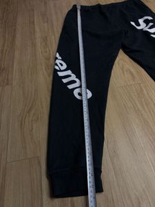 Supreme Logo Joggers - Black