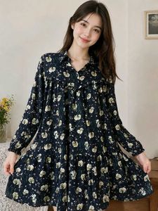 Chic Floral Print Mini Dress