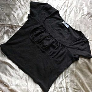 AIlY BLACK RUCHED TOP