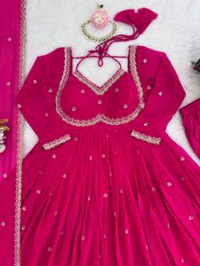 Pink Embroidered Kurta Set xl size
