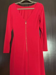 Vince Canuto Elegant Red Long Sleeve Dress