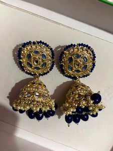 ( Very Heavyweight ) Elegant Jhumka Earrings