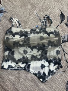 Stylish Tie-Dye Crop Top