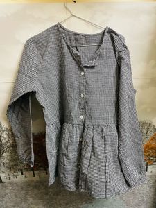 Chic Gingham Peplum Blouse