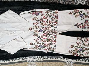 Elegant Ivory Kurta &amp; Palazzo Set- Vibrant Floral