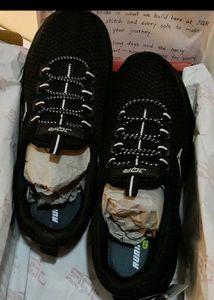 JQR Black Running Sneakers