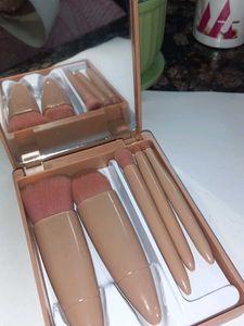 Makeup Brush Set with Mirror