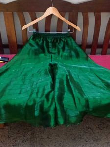 Stunning Emerald Green Kurta Set with Sequins