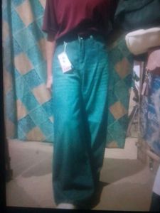 Stylish Wide-Leg Jeans