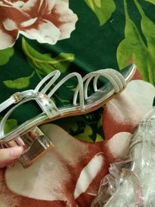 Blush Silver Sparkle Heels - Size [5]