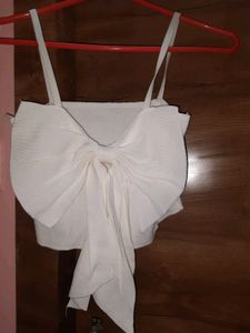 ❗️PRICE DROPPED❗️URBANIC NEW WHITE BOW CAMI TOP