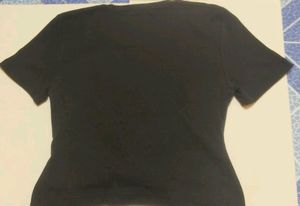 Good Condition ZARA Top. Black Crop