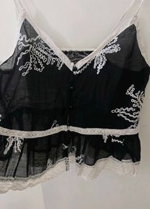 Chic Black Lace Trim Camisole Top