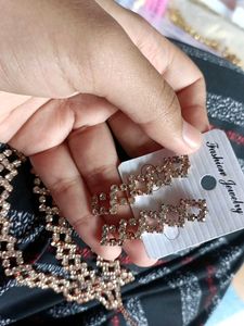 Sparkling Rhinestone Necklace &amp; Earrings Set