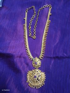 Elegant Gold-Tone Necklace
