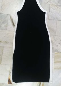 Chic Black &amp; White Sheath Dress