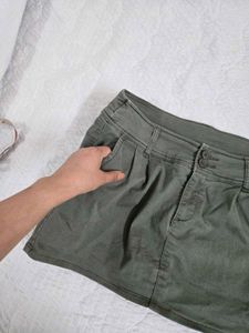 Stylish Green Mini Skort waist 30/32