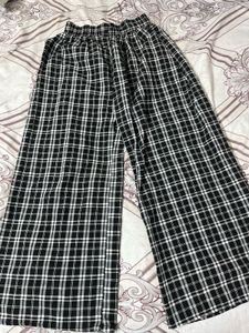 Checkered Wide Leg Pants