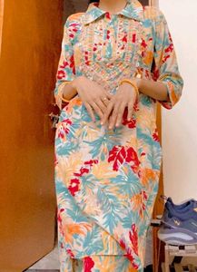 Floral Print Embroidered Kurta