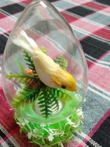 Bird showpiece glass