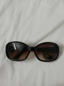 Vogue Sunglasses Grab Fast Limited Offer🌟✨